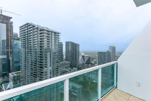 41 SE 5th Street 1914, Miami, FL 33131