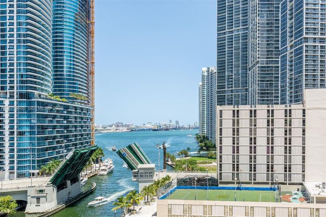 41 SE 5th Street 1914, Miami, FL 33131