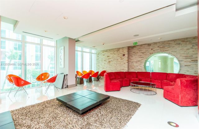 41 SE 5th Street 1914, Miami, FL 33131