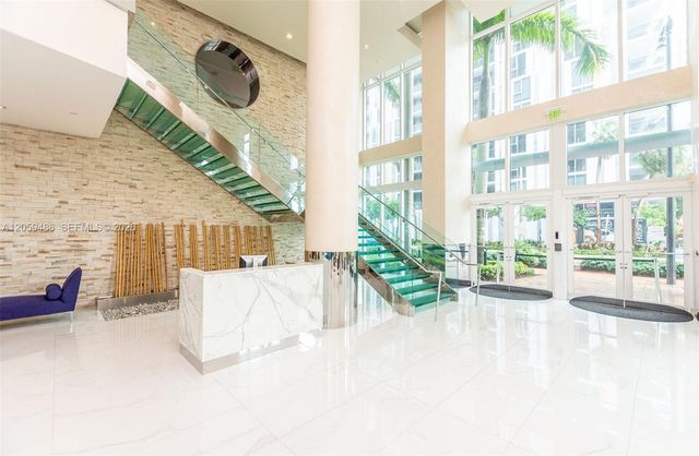 41 SE 5th Street 1914, Miami, FL 33131