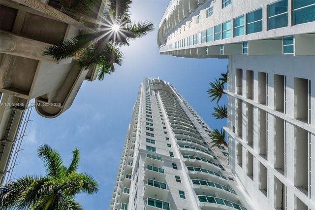 41 SE 5th Street 1914, Miami, FL 33131