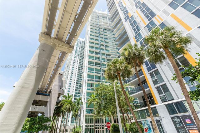 41 SE 5th Street 1914, Miami, FL 33131