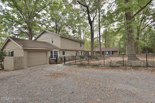 152 Candlewood Road, Rocky Mount, NC 27804