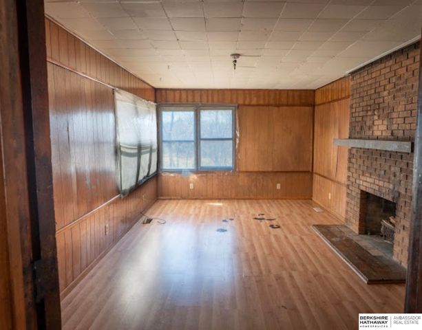 6724 N 37th Street, Omaha, NE 68112