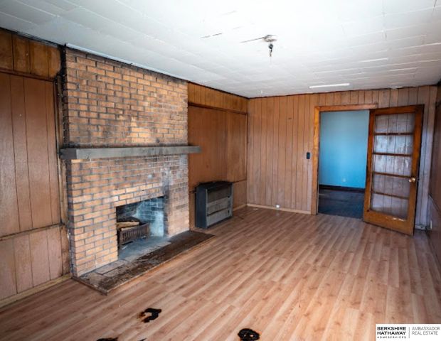 6724 N 37th Street, Omaha, NE 68112