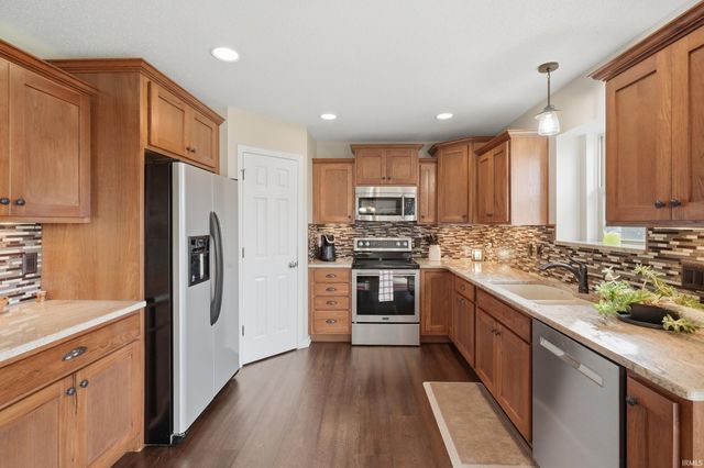 2919 Derry Place, Fort Wayne, IN 46818