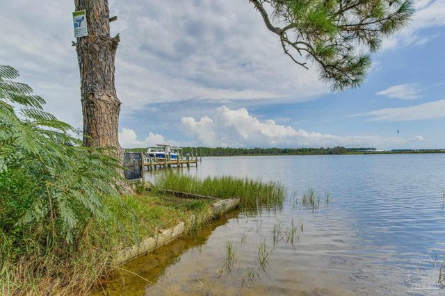 112 Waycross Ave, Pensacola, FL 32507