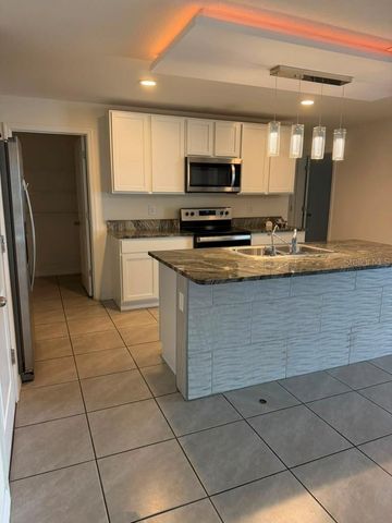 8735 SW 46TH AVENUE, Ocala, FL 34476
