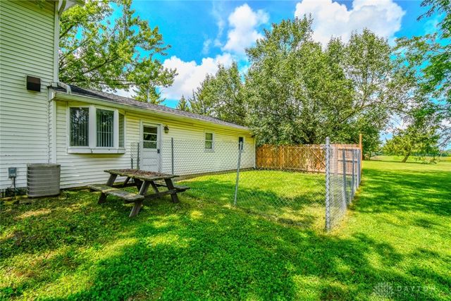 7359 Brookville Salem Road, Brookville, OH 45309