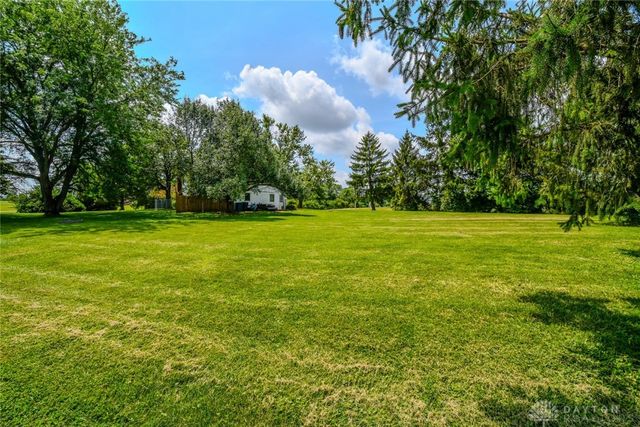 7359 Brookville Salem Road, Brookville, OH 45309