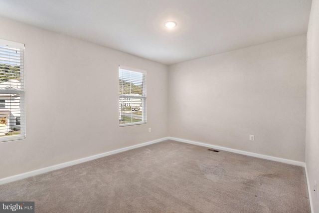 25 DIVING SCAUP RD, Hedgesville, WV 25427