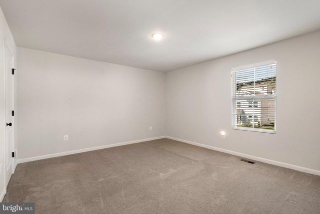 25 DIVING SCAUP RD, Hedgesville, WV 25427