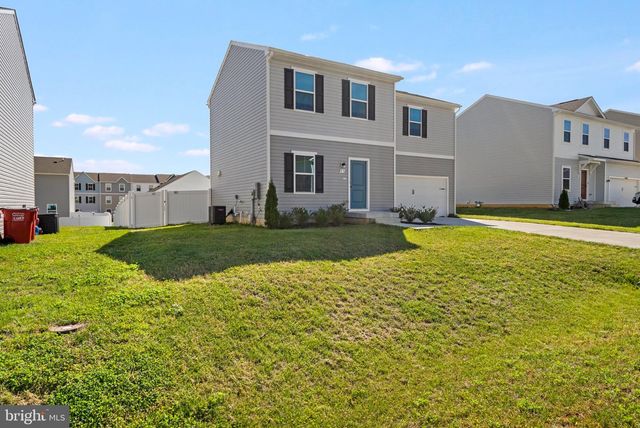 25 DIVING SCAUP RD, Hedgesville, WV 25427