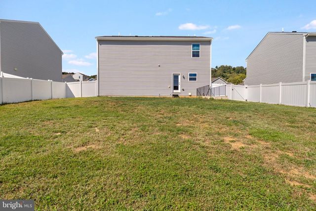25 DIVING SCAUP RD, Hedgesville, WV 25427