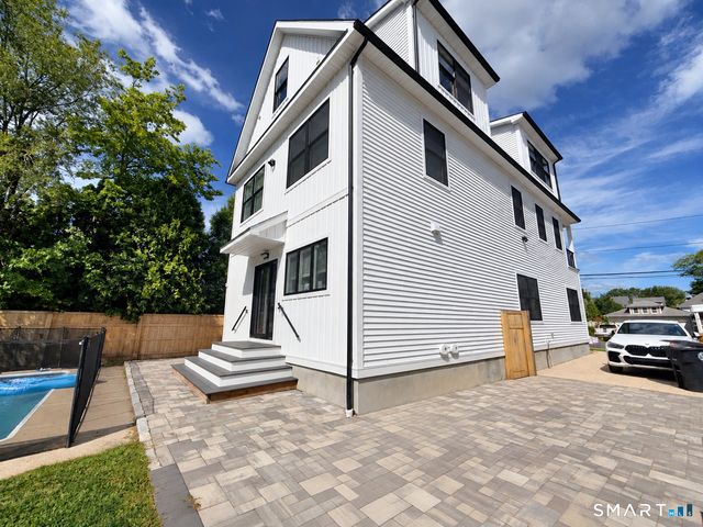 19 Wall Street, Milford, CT 06460
