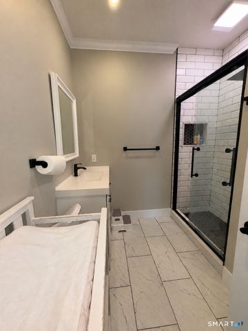 19 Wall Street, Milford, CT 06460