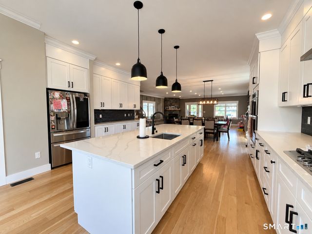 19 Wall Street, Milford, CT 06460