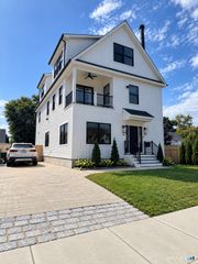 19 Wall Street, Milford, CT 06460
