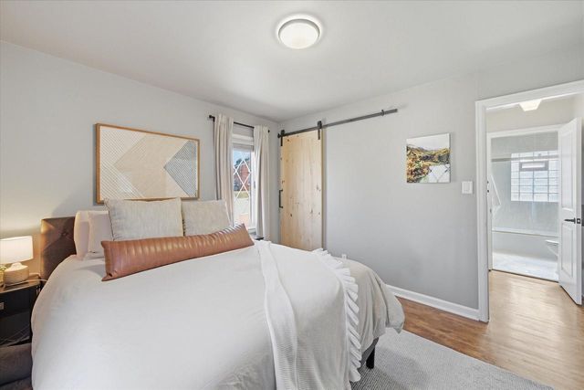 2801 E Rhode Island AVENUE, Milwaukee, WI 53207