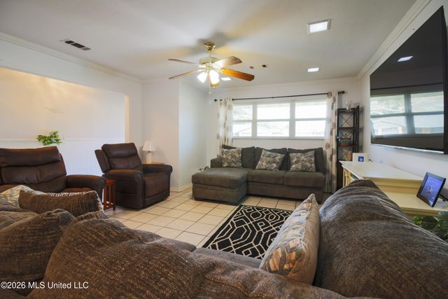 607 S Forest Avenue, Long Beach, MS 39560