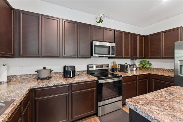 104 Stephens CT, Suffolk, VA 23434