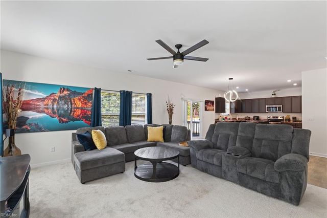 104 Stephens CT, Suffolk, VA 23434