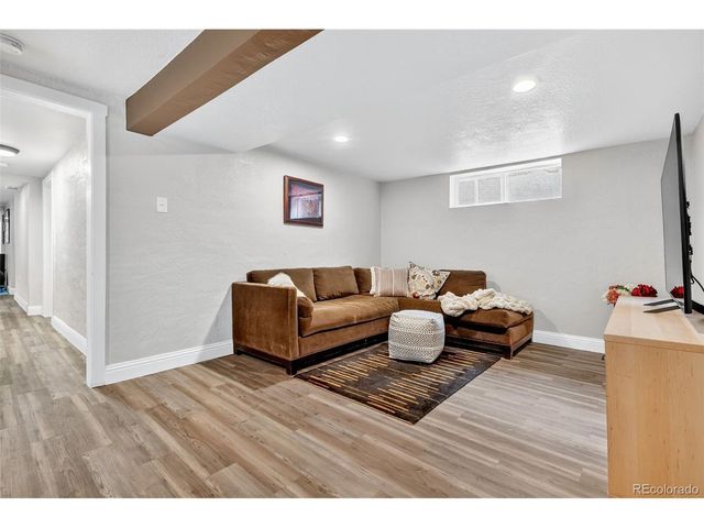 2065 Holly St, Denver, CO 80207