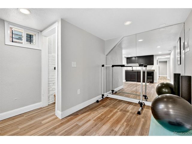 2065 Holly St, Denver, CO 80207