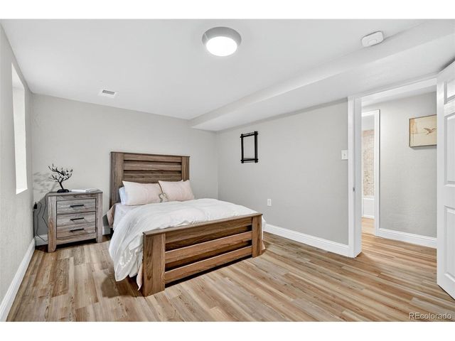 2065 Holly St, Denver, CO 80207
