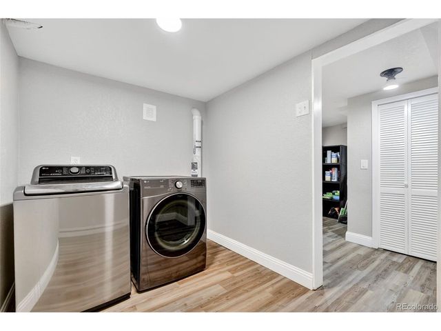 2065 Holly St, Denver, CO 80207
