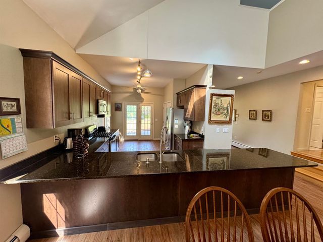 20 Cherry Lane, Newport City, VT 05855