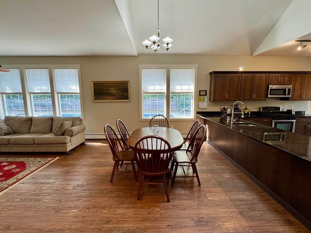 20 Cherry Lane, Newport City, VT 05855