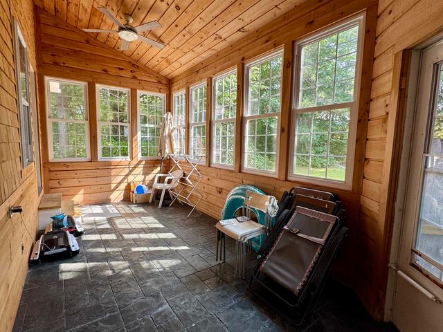 20 Cherry Lane, Newport City, VT 05855