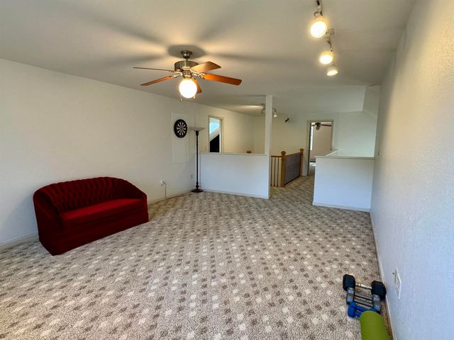 20 Cherry Lane, Newport City, VT 05855