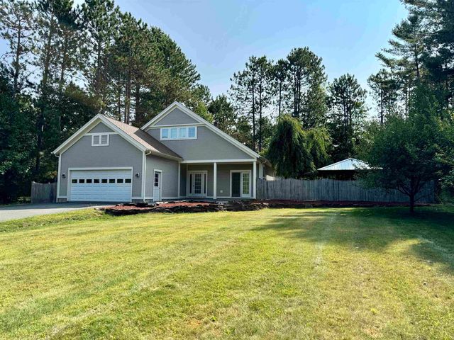 20 Cherry Lane, Newport City, VT 05855