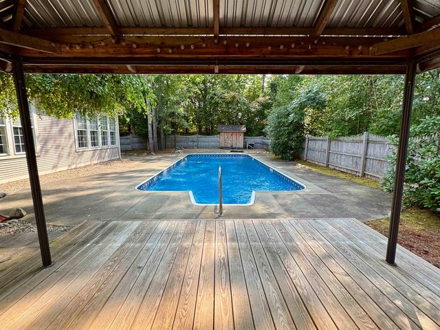 20 Cherry Lane, Newport City, VT 05855