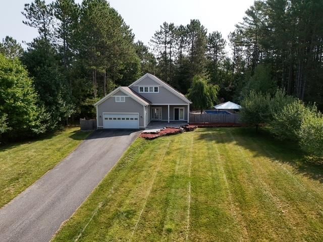 20 Cherry Lane, Newport City, VT 05855
