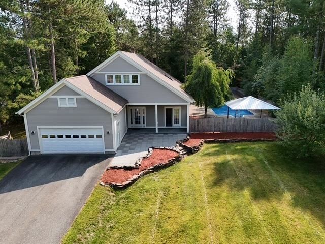 20 Cherry Lane, Newport City, VT 05855