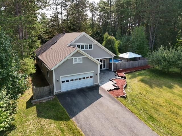 20 Cherry Lane, Newport City, VT 05855