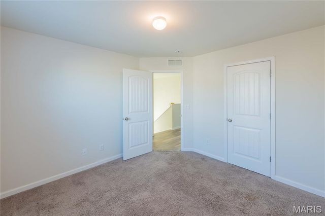 3945 Beechmont Circle, Belleville, IL 62226