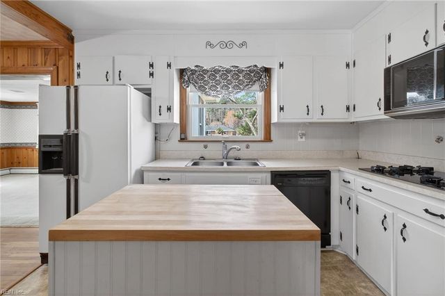 949 Beryl AVE, Virginia Beach, VA 23464