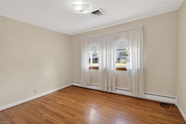 949 Beryl AVE, Virginia Beach, VA 23464