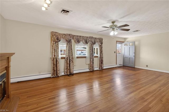 949 Beryl AVE, Virginia Beach, VA 23464