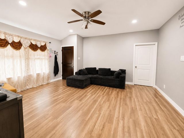711 Woodbine Street, Houston, TX 77017