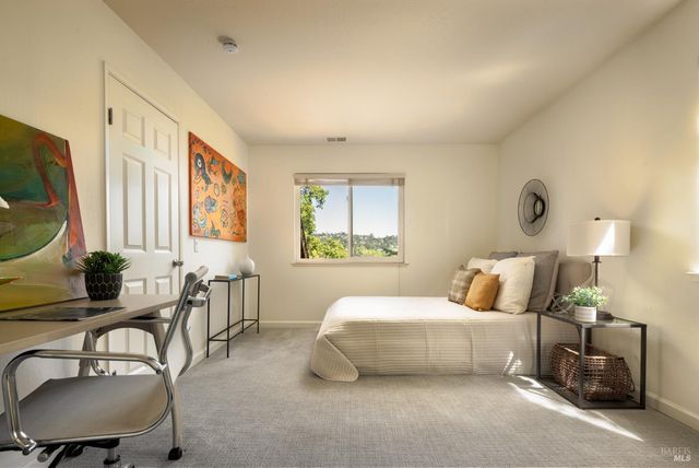 883 Magnolia Ave, Larkspur, CA 94939