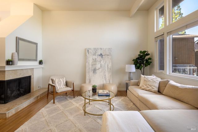 883 Magnolia Ave, Larkspur, CA 94939