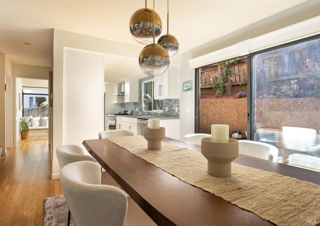 883 Magnolia Ave, Larkspur, CA 94939