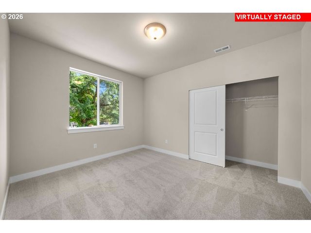 16116 SERRES FARMS Way, Oregon City, OR 97045