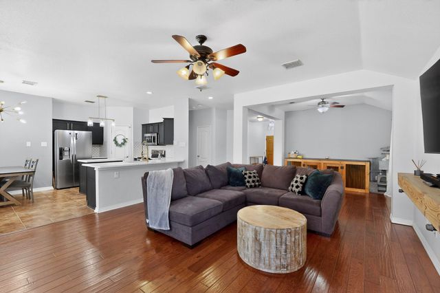 3005 Mason Avenue, Corinth, TX 76210