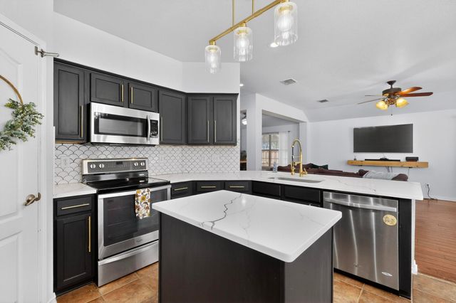 3005 Mason Avenue, Corinth, TX 76210